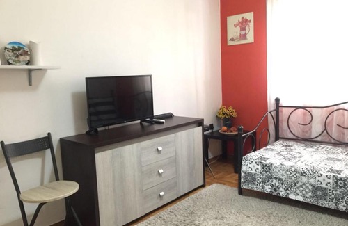 Pangrati Apartment | Cozy apartment near Panathenaic Stadium from metro 500m