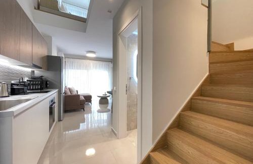 Kallithea Apartment | Cultural Retreat Near Stavros Niarchos Center