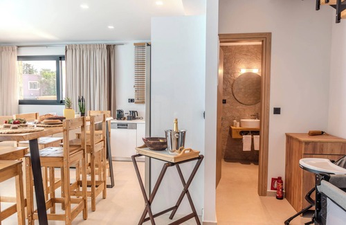 Kalathas Apartment | D Palm Premium Living