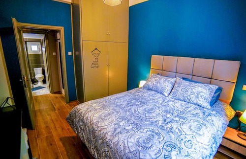Petralona Apartment | D16 Athens Apartment - 5' mins to Petralona Metro