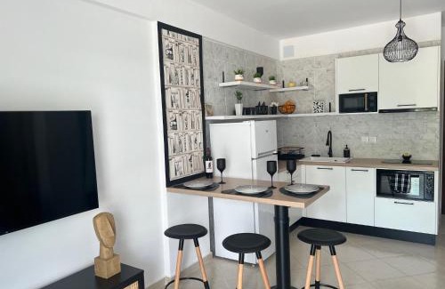 Tolo Apartment | Daisy's One-bedroom apartment