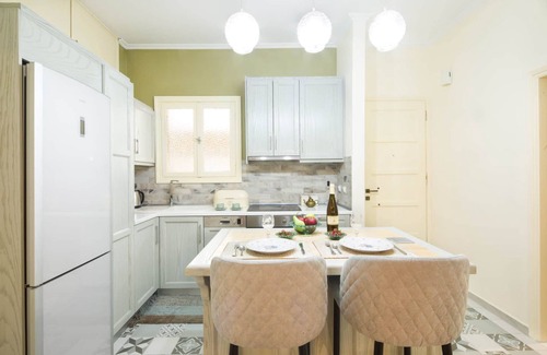 Corfu Town Apartment | DECO AGGELI SUITE IN CORFU TOWN HISTORICAL CENTER
