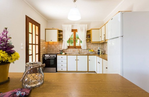 Adele Villa | Deluxe Crete Villa | Villa Lefkothea | 2 Bedroom | Swimming Pool | Rethymnon