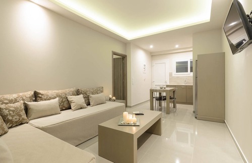 Laganas Apartment | Deluxe Two-Bedroom Apartment