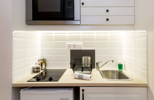 Kinosargous Apartment | Dinostratus House, Studios 2&6