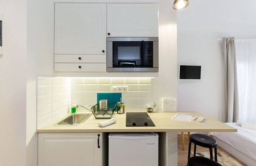Kinosargous Apartment | Dinostratus House, Studio 1&5