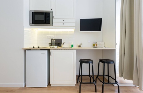 Kinosargous Apartment | Dinostratus House, Studios 3&4