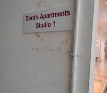 Old Town Apartment | DORA'S APARTMENTS STUDIO 1