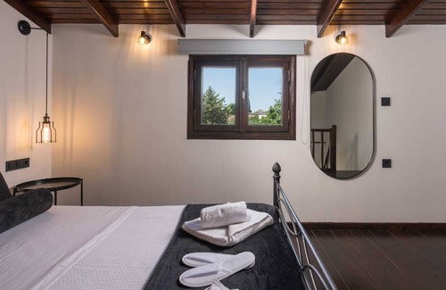 Katsifariana Villa | Eightyfour Living with private pool