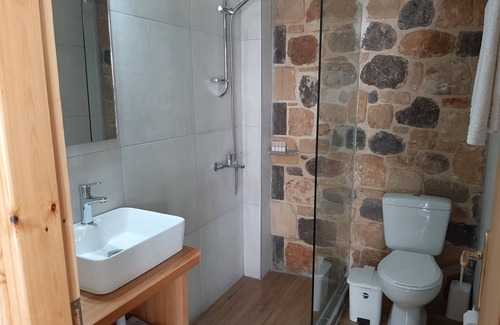Souvala House | Ela mesa