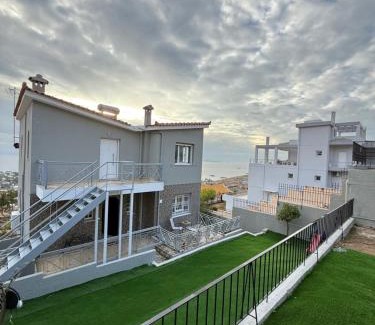 Saronida House | Eleni's Seaview House