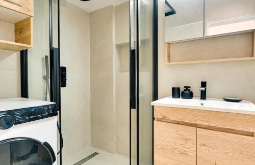Ampelokipoi Apartment | Family Comfort Meets Modern style in Athens