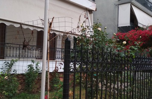 Argyroupoli House | Follow Yr Home! a breath away Metro St Argiroupolis