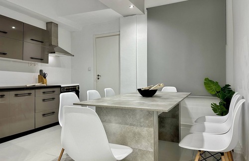 Kriopigi House | Four Seasons - The White Queen House