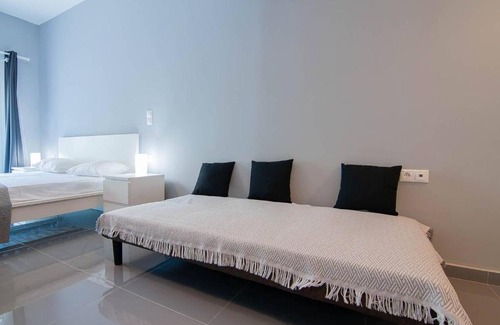 Attiki Apartment | Fully renovated studio in the city center for 3ppl