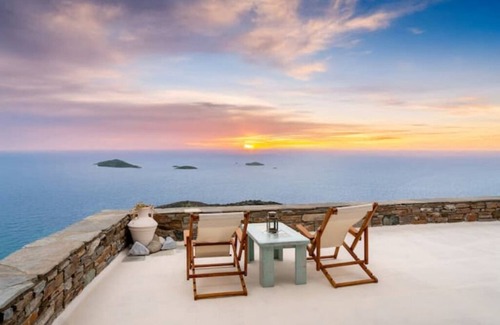 Apikia House | "Golden Sunset" Retreat by Explore Andros