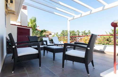 Haniotis House | Hanioti Home