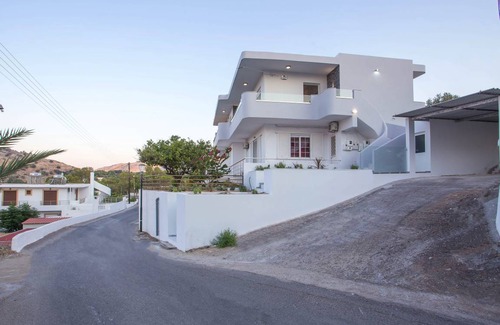 Kalathos House | Holiday house Archangelos for 1 - 6 persons with 3 bedrooms - Holiday home