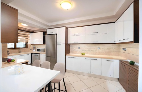 Georgioupolis House | Holiday house Georgioupoli for 1 - 12 persons with 4 bedrooms - Twin house