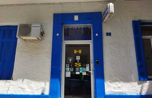 Omonia Hostel | Hostel ∙ 8 guests