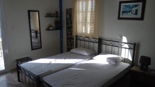 Massouri Hostel | John Galouzis Studios
