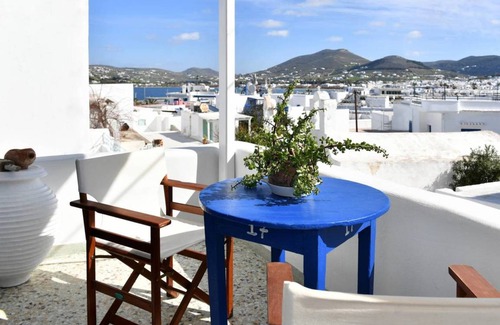 Parikia House | Kastro Traditional House