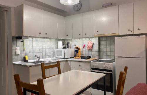 Athens Apartment | Katehaki metro