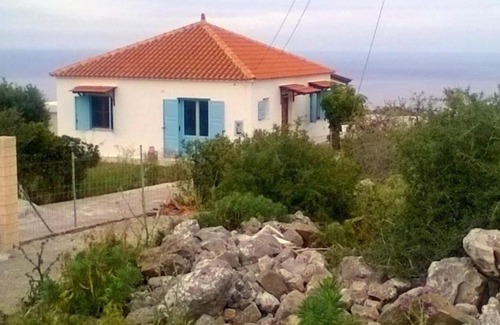Kefalas Villa | Kefalas nr Almyrida detached Sea View Cottage