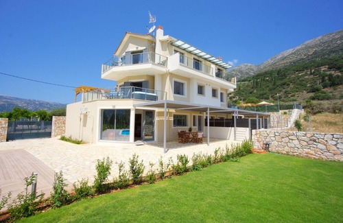 Agia Efimia Villa | Kefalonia Horizon Villa 2