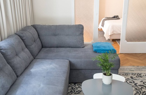 Neapoli House | Kolonaki Chic-Center Spacious & Modern Apartment