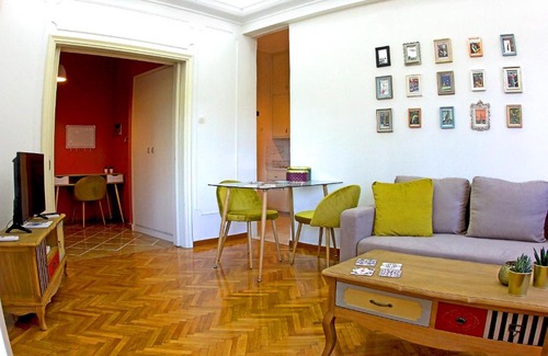 Plaka Apartment | Life Houses Zappeio Apartment