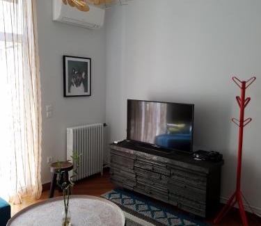 Neapoli Apartment | Lux Kolonaki Apartment