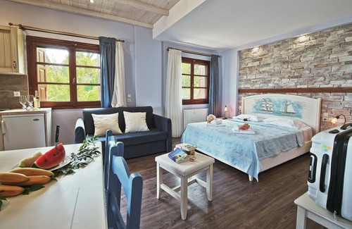 Zagora-Mouresi Apartment | Lux Superior Suites with Direct Sea View Balconies