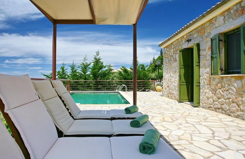Kavallos Villa | Luxurious villas with sea view villa Myrtia
