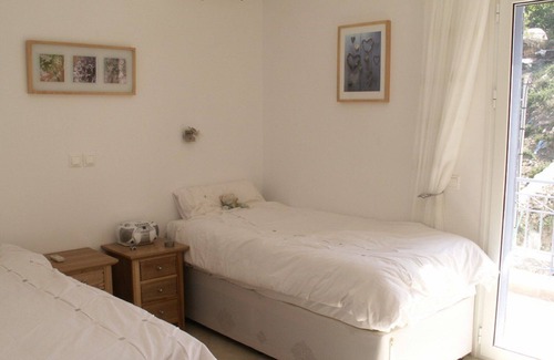 Kaligata Apartment | Luxury 2 bedroom 1st floor villa apartment with spectacular sea views