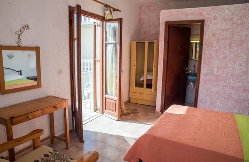 Pelekas Bed & Breakfast | Madalenas B&B