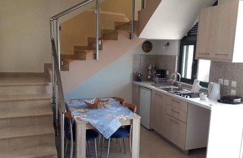 Lahania House | Mare Blu 2 on the beach is a maisonette ideal for relaxing holidays by the sea