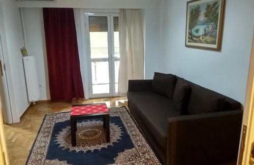 Ampelokipoi Apartment | Metro Ampelokipi