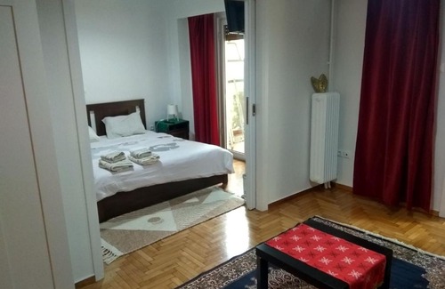 Ampelokipoi Apartment | Metro Ampelokipi