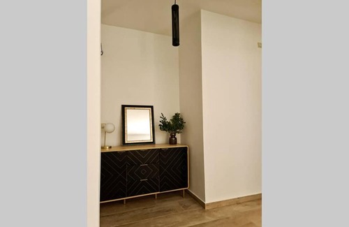 Glyfada Apartment | Modern Apt In the Heart Of Glyfada - Literally!!