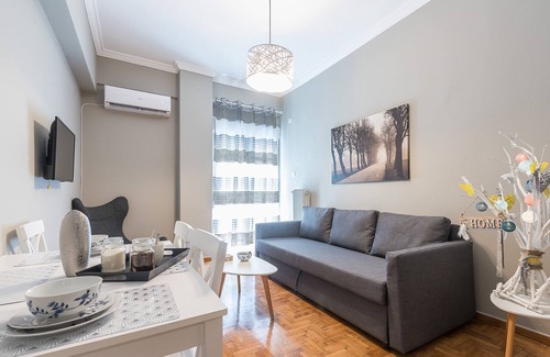 Ampelokipoi Apartment | Modern City Apartment by Cloudkeys