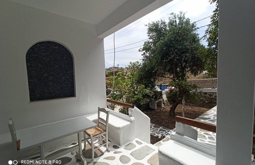 Ornos House | Motel ∙ 24 guests