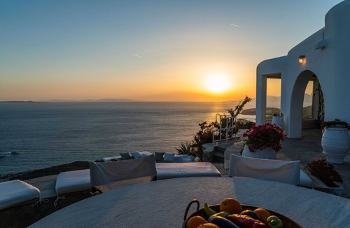 Mykonos Town Villa | My Rental Homes - Villa Artemide with private pool, sea view air conditioning