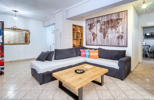 Ampelokipoi Apartment | Near metro apartment