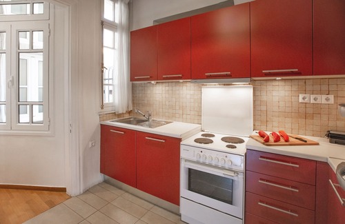 Plaka Apartment | Neoclassical Apartment close to Syntagma-Plaka