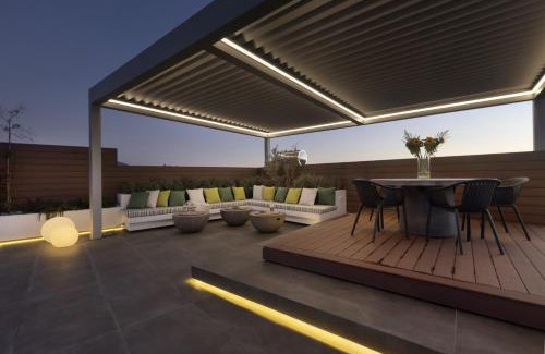 Kinosargous Apartment | NEW STUNNING PENTHOUSE W/SPECTACULAR VISTAS!