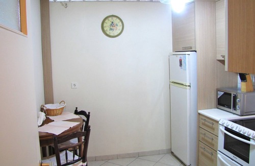 Ampelokipoi Apartment | No2 - Sunny 1-bedroom apartment