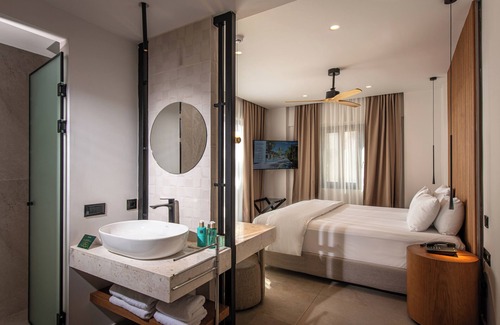 Gouvai Hotel | Noble Hotel Suites - Adults Only