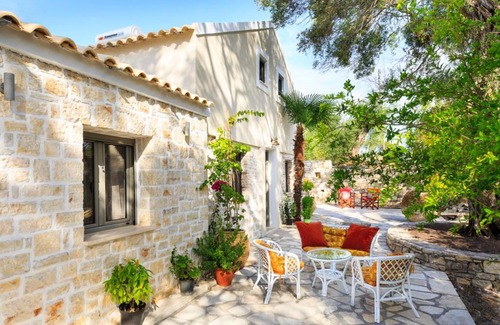 Lakka Villa | Olive Cottage