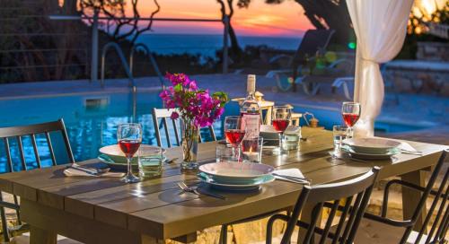 Lakka Villa | Olive Cottage